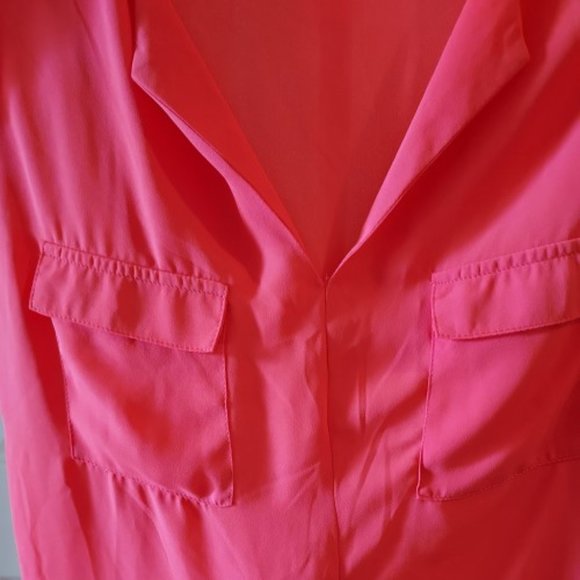 Mixit Red Sleeveless V-neck Blouse Size S/P NWT - Picture 2 of 5